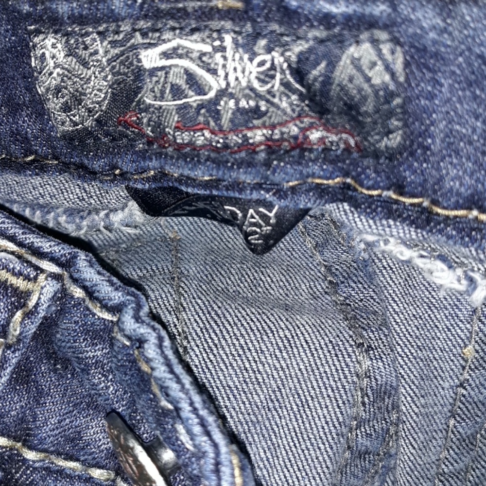 Jeans - Picture 2 of 4